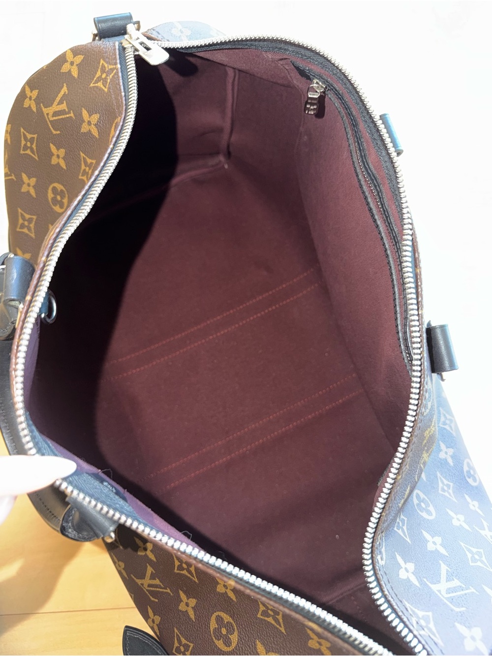 Louis Vuitton Monogram macassar canvas Keepall Duffel in Brown with Black 45 - Picture 4 of 9